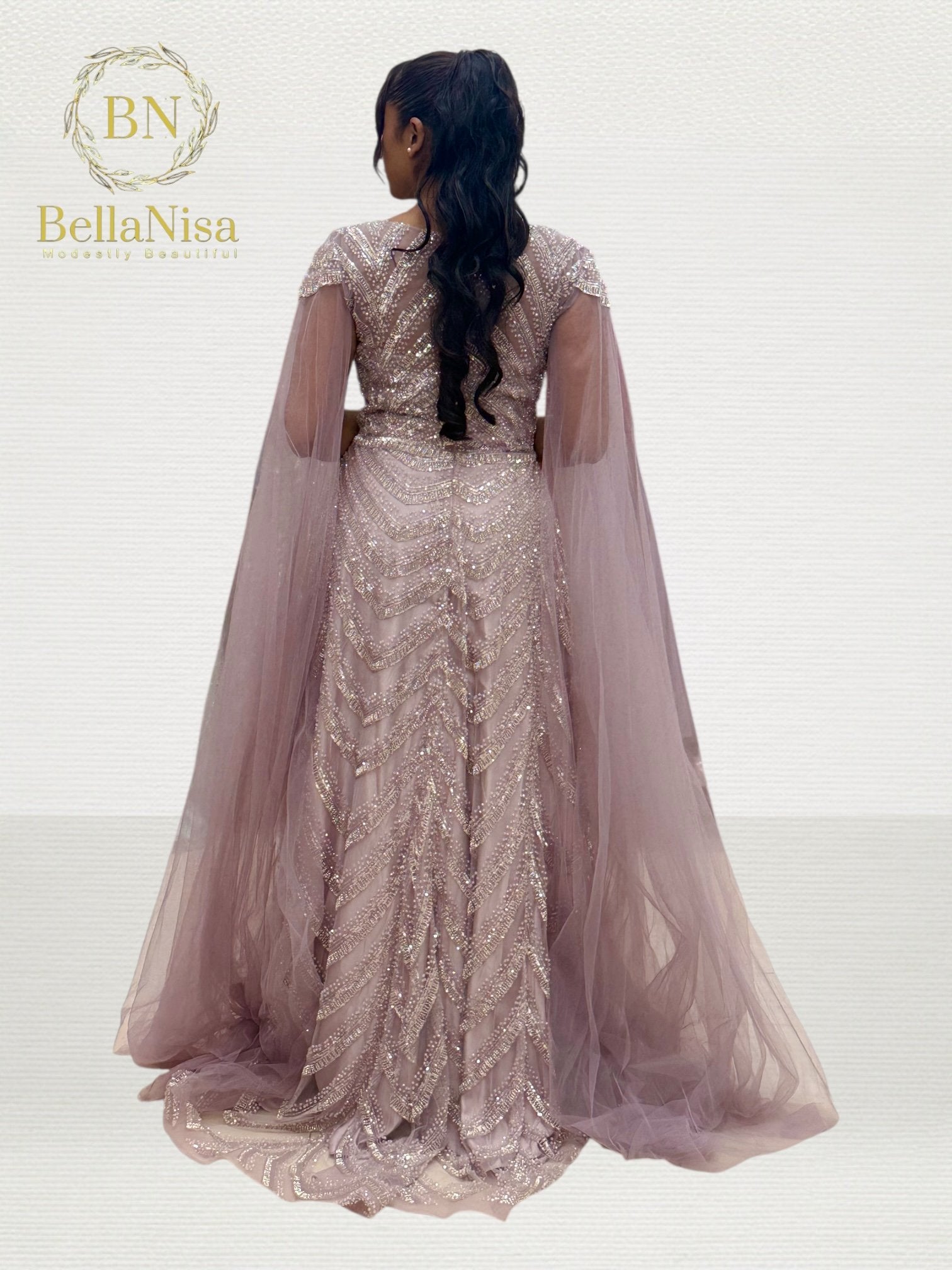 Jeyan Gown
