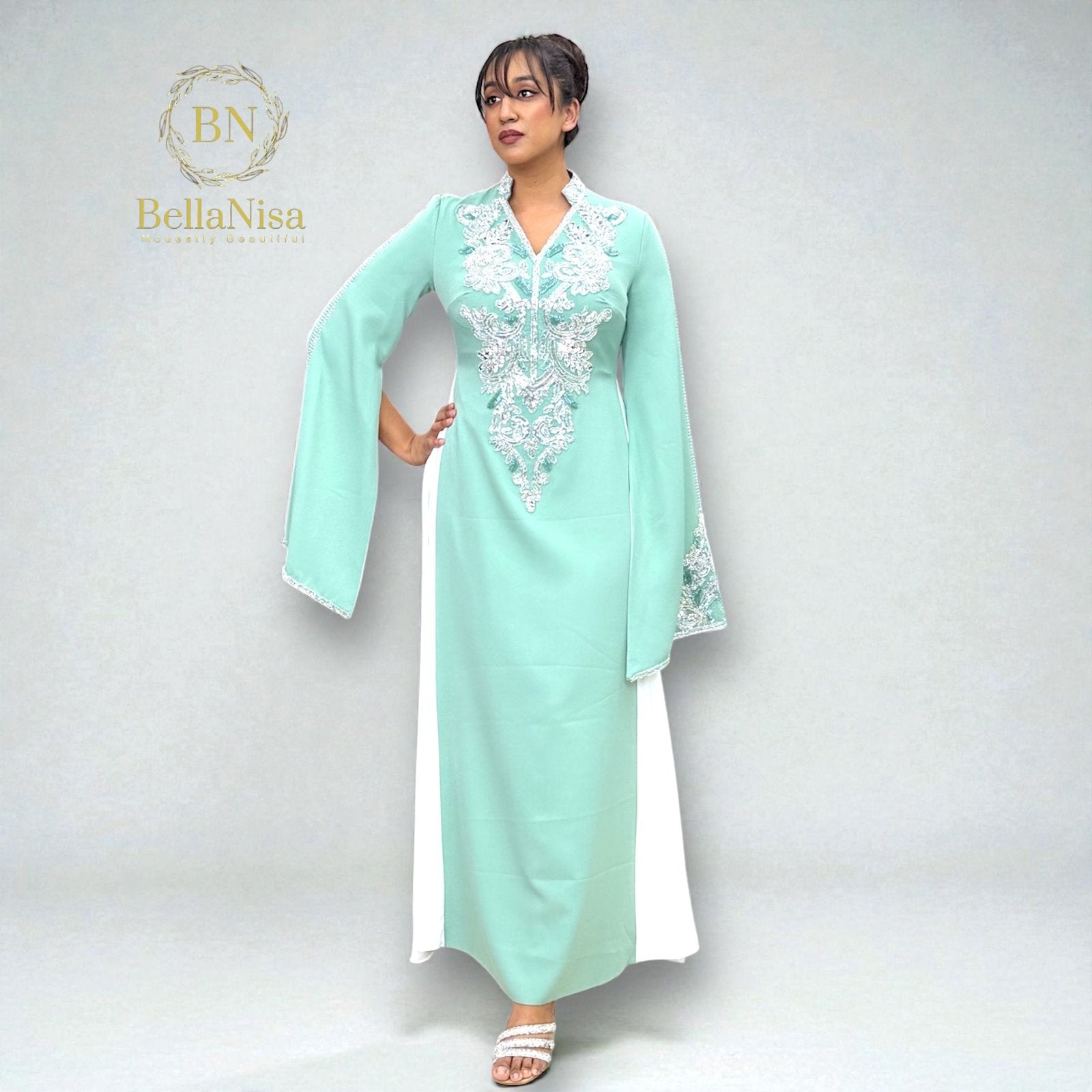 Asawiir Kaftan Sage
