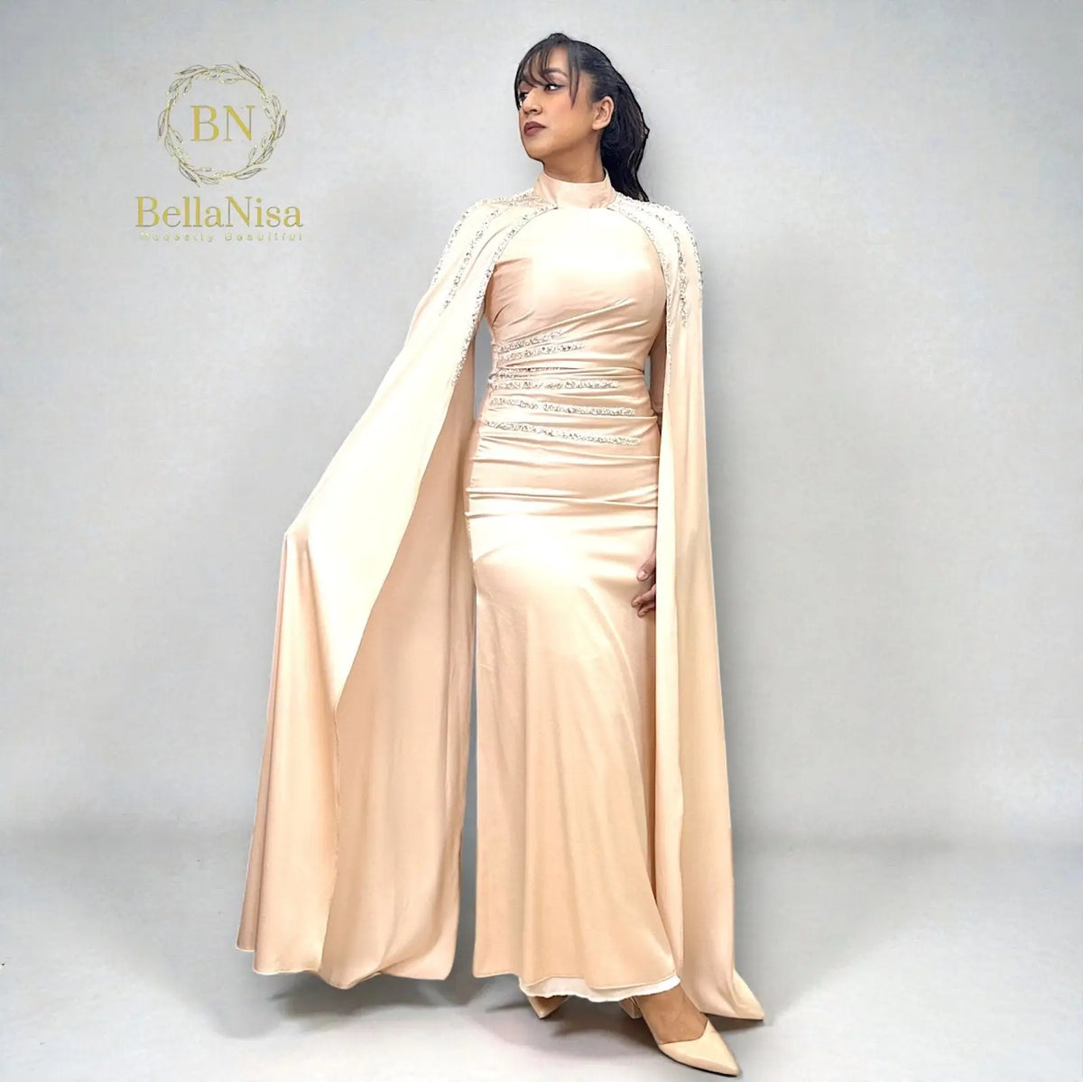 Aresna Dress Gold