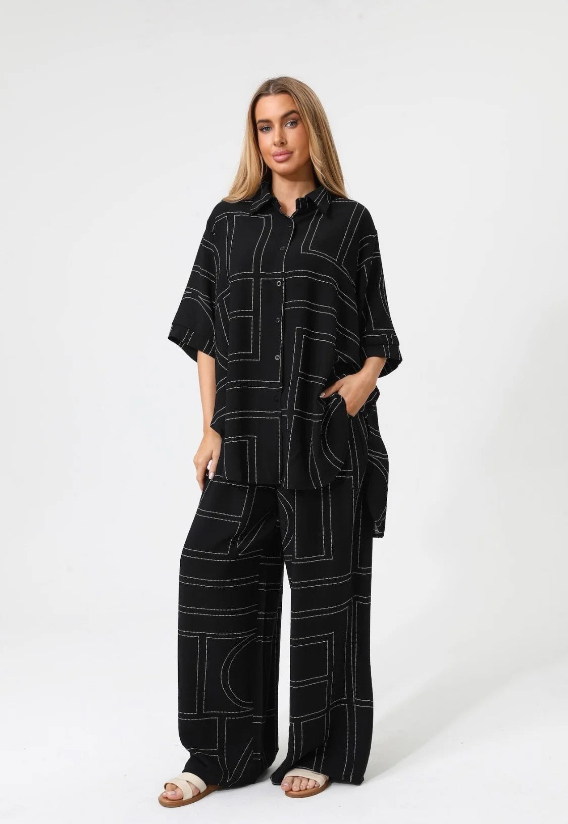 Summer Vibe Geometric Black